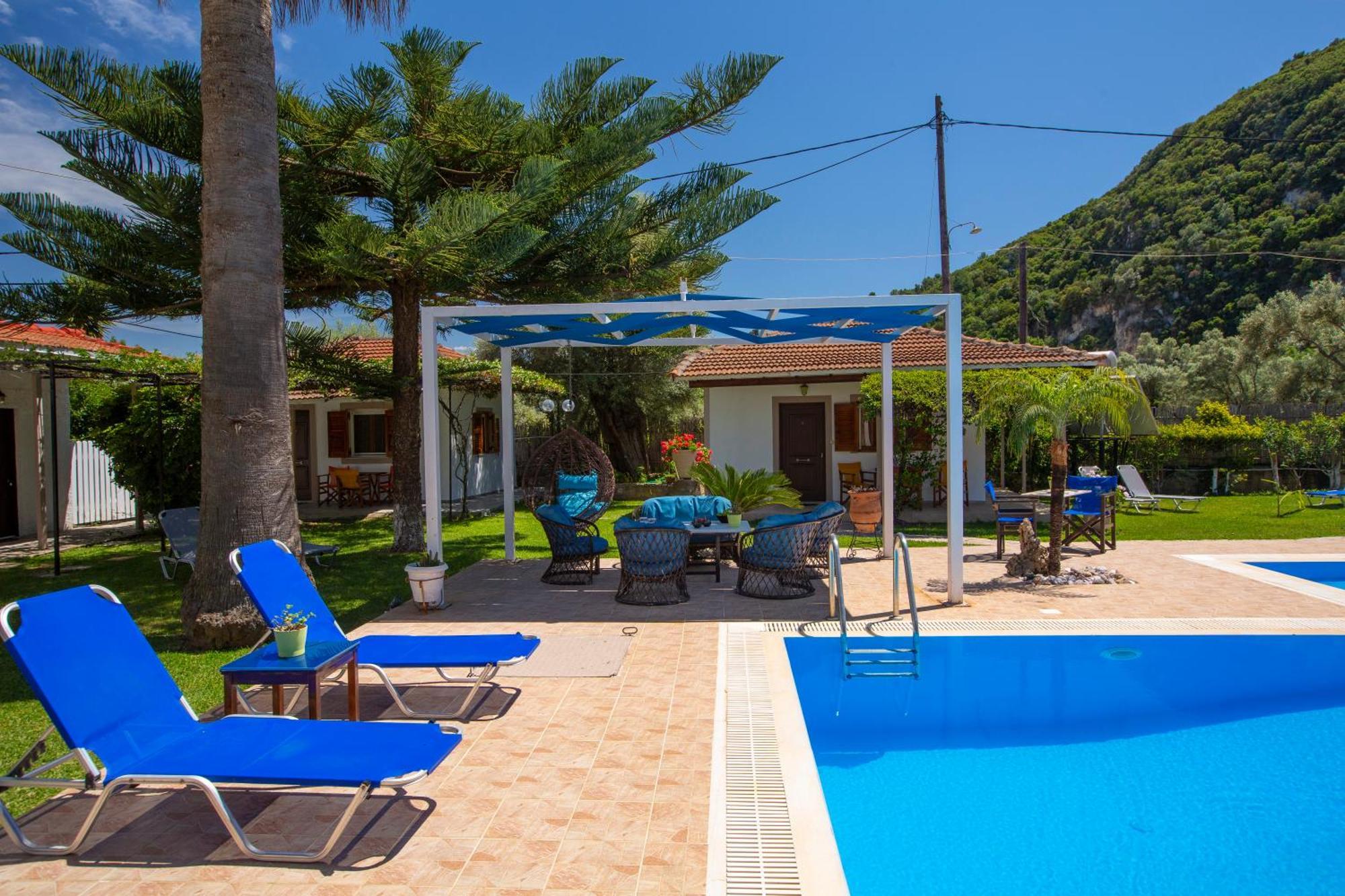 Villa Dimitris Apartments & Bungalows Frínion 外观 照片