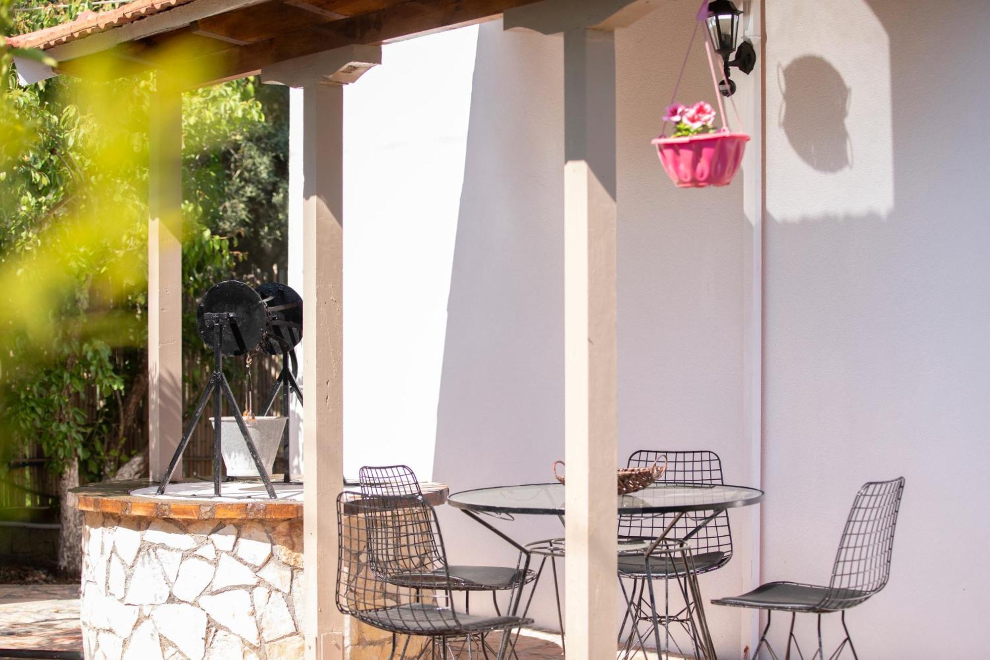 Villa Dimitris Apartments & Bungalows Frínion 外观 照片