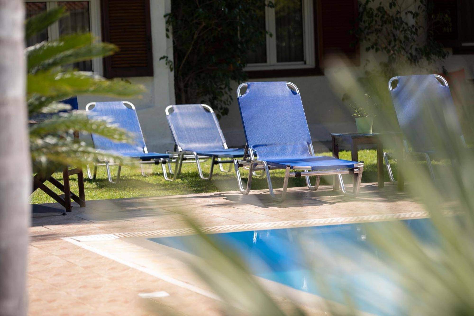 Villa Dimitris Apartments & Bungalows Frínion 外观 照片