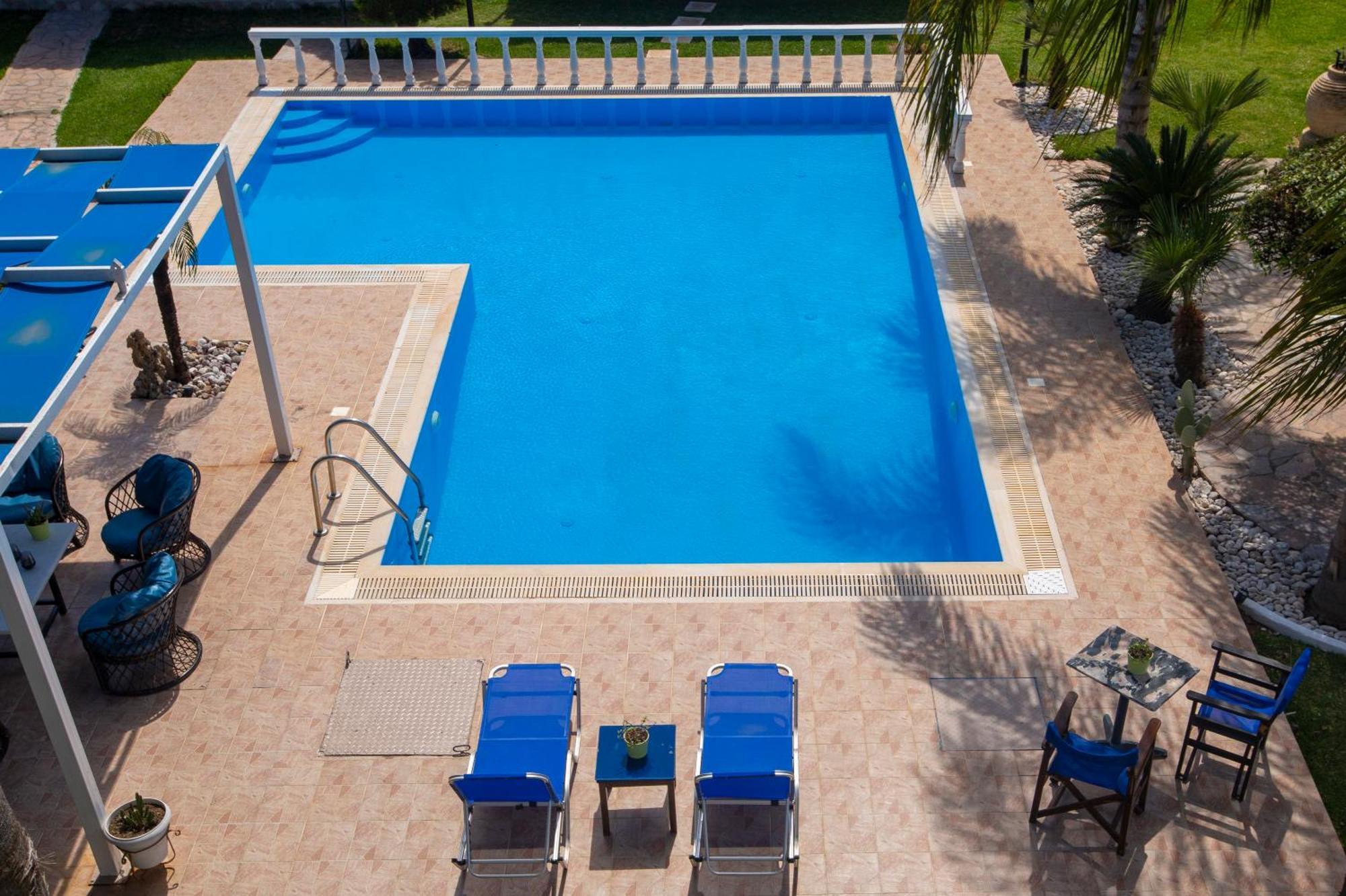 Villa Dimitris Apartments & Bungalows Frínion 外观 照片