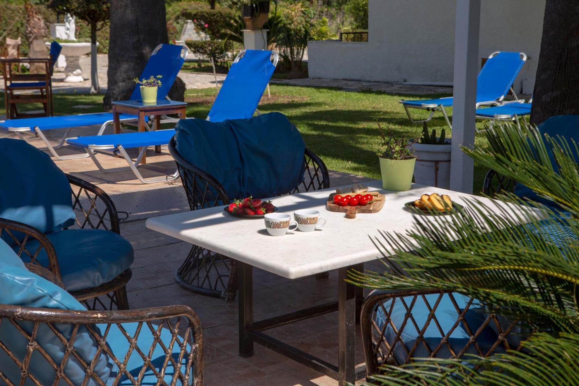 Villa Dimitris Apartments & Bungalows Frínion 外观 照片