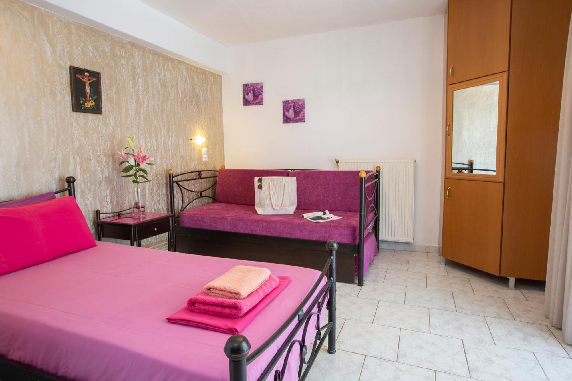 Villa Dimitris Apartments & Bungalows Frínion 外观 照片