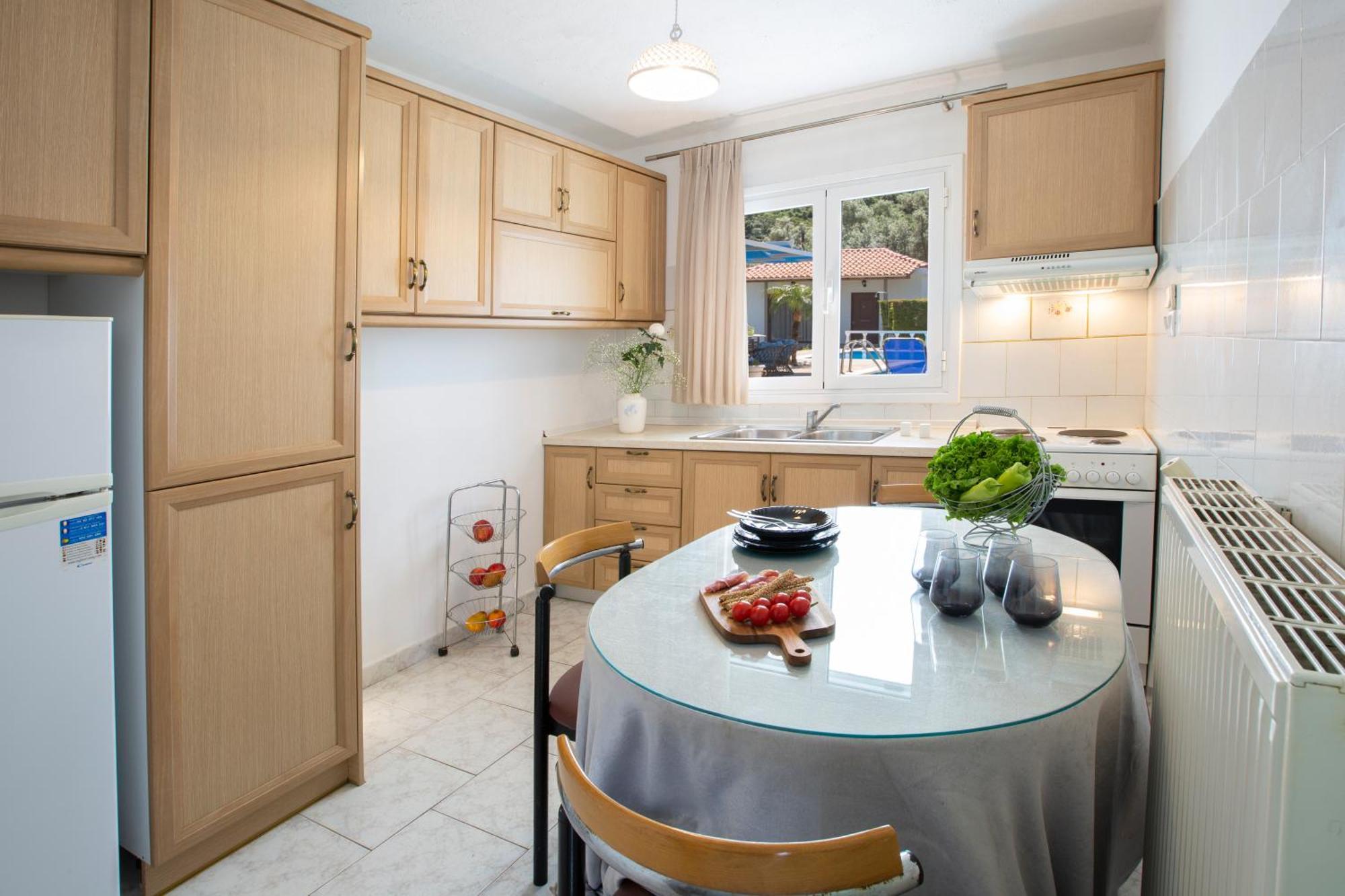 Villa Dimitris Apartments & Bungalows Frínion 外观 照片