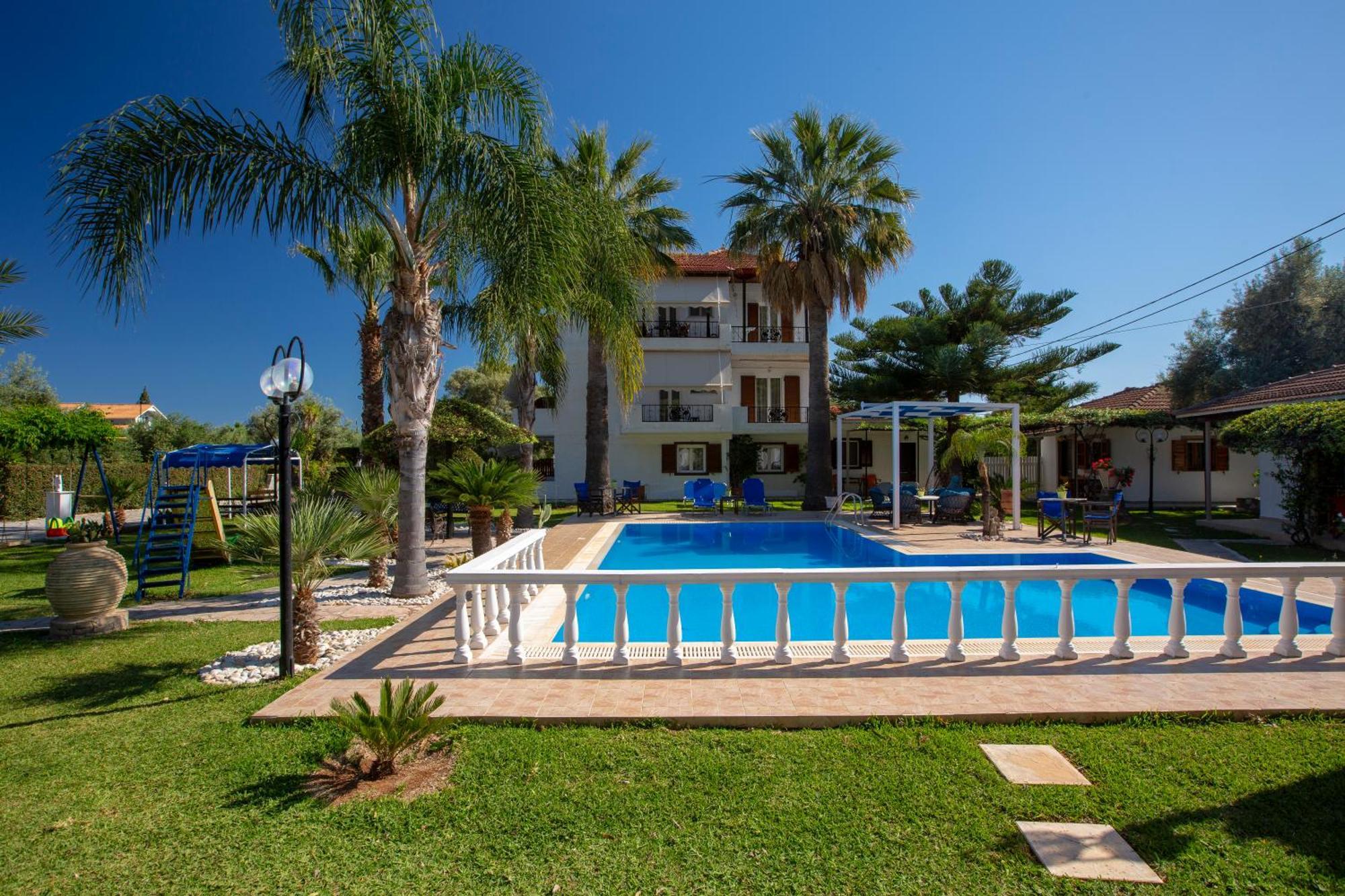Villa Dimitris Apartments & Bungalows Frínion 外观 照片