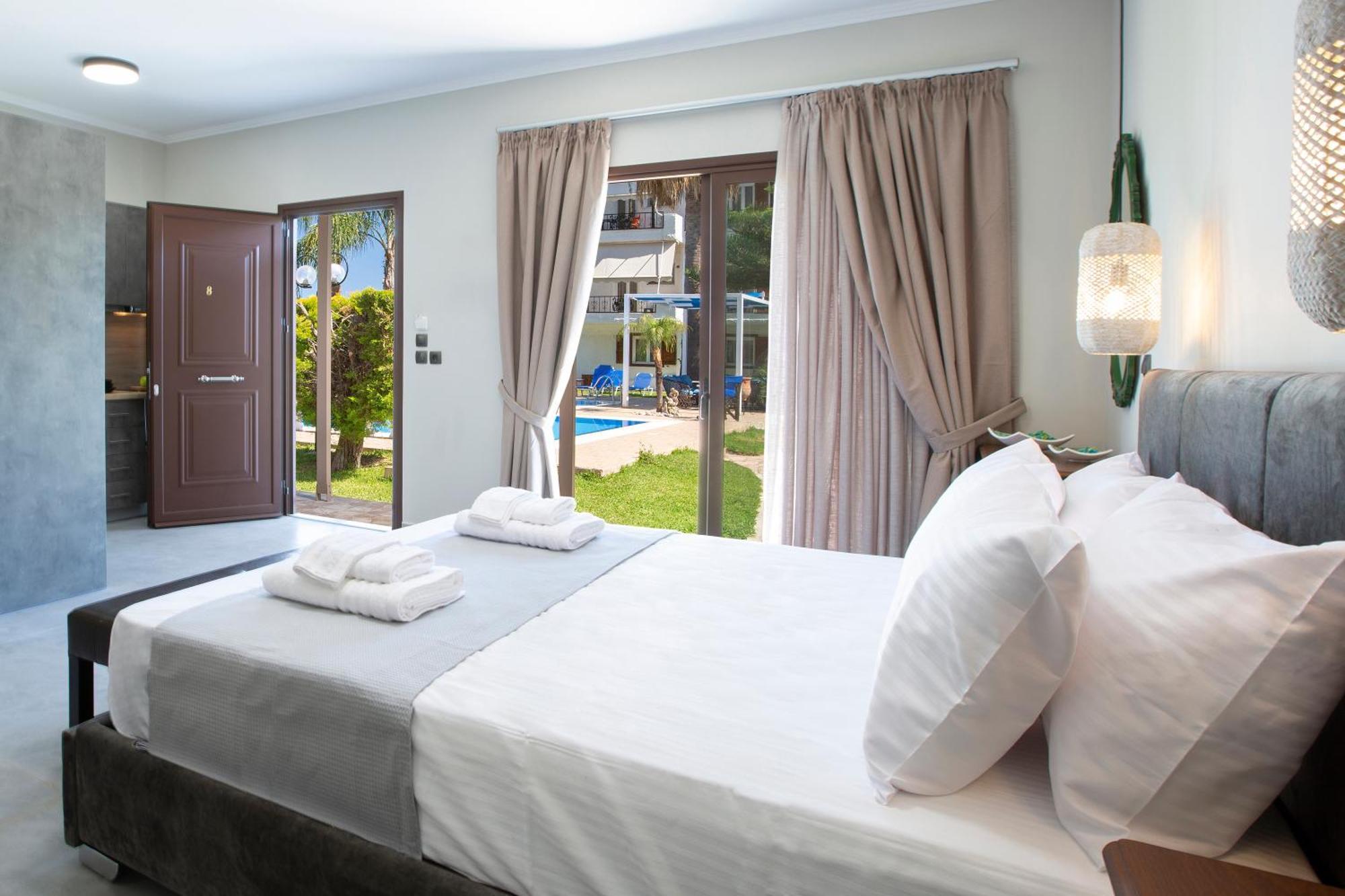 Villa Dimitris Apartments & Bungalows Frínion 外观 照片