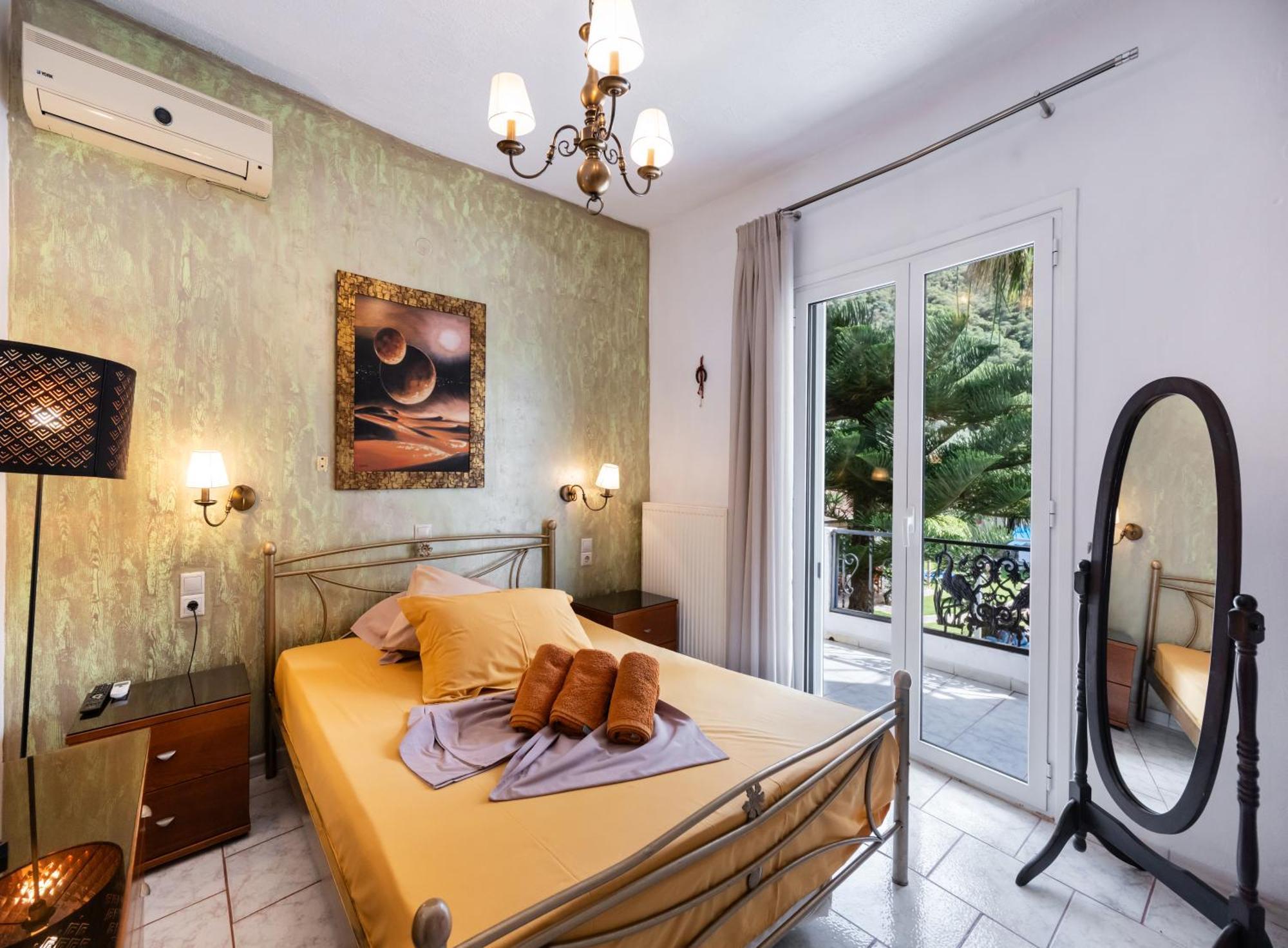 Villa Dimitris Apartments & Bungalows Frínion 外观 照片